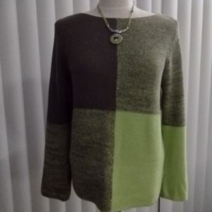 Marble sz S color blocked lime and deep taupe  pullover sweater